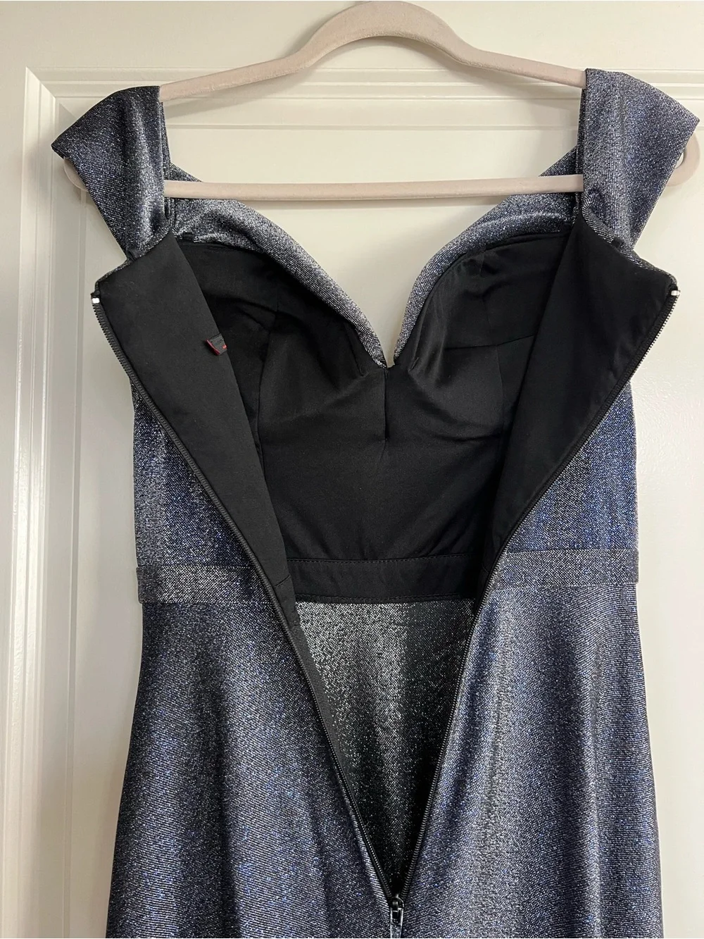 Off-Shoulder Navy Blue Sparkle Evening Gown - size 36 - Picture 6 of 8
